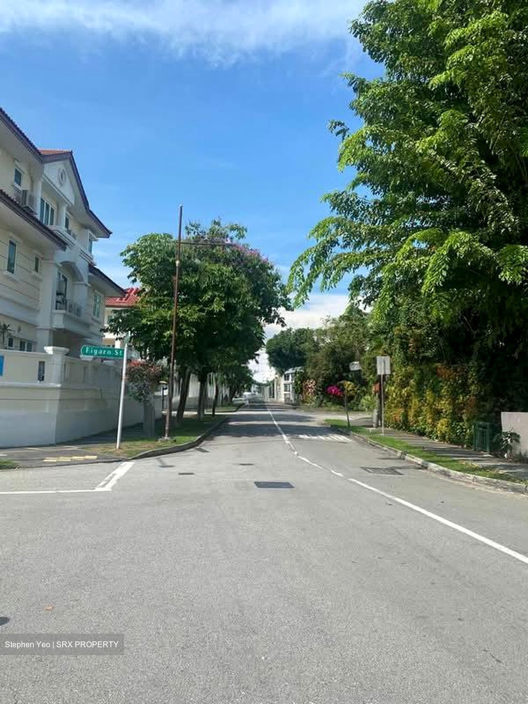 Jalan Tua Kong (D15), Retail #568328311